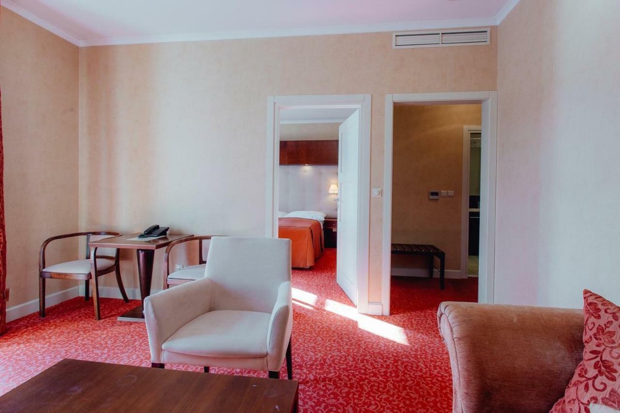 Hotel Pavla Piest'any Esterno foto